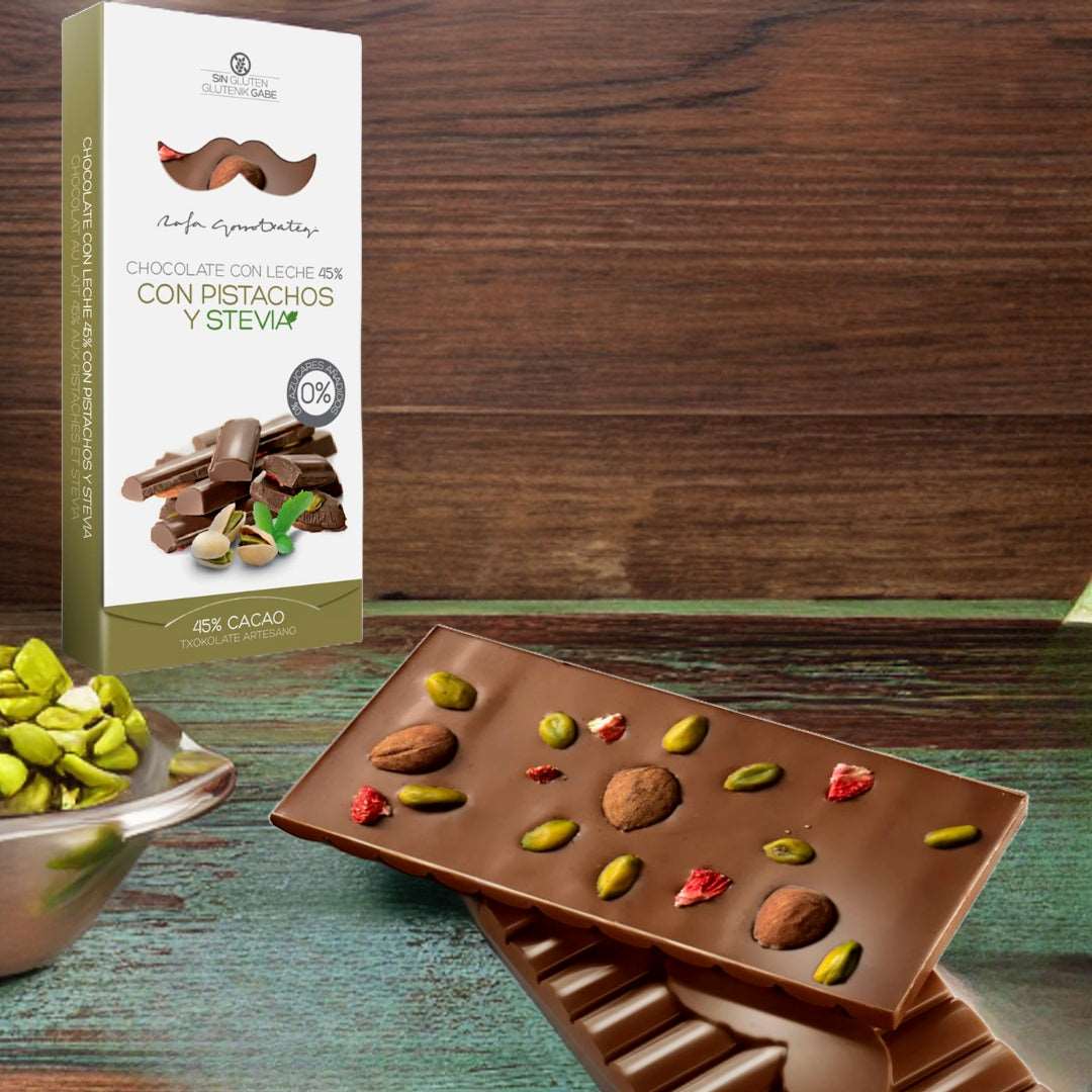 Milk Chocolate with Pistachios and Stevia by Rafa Gorrotxategi