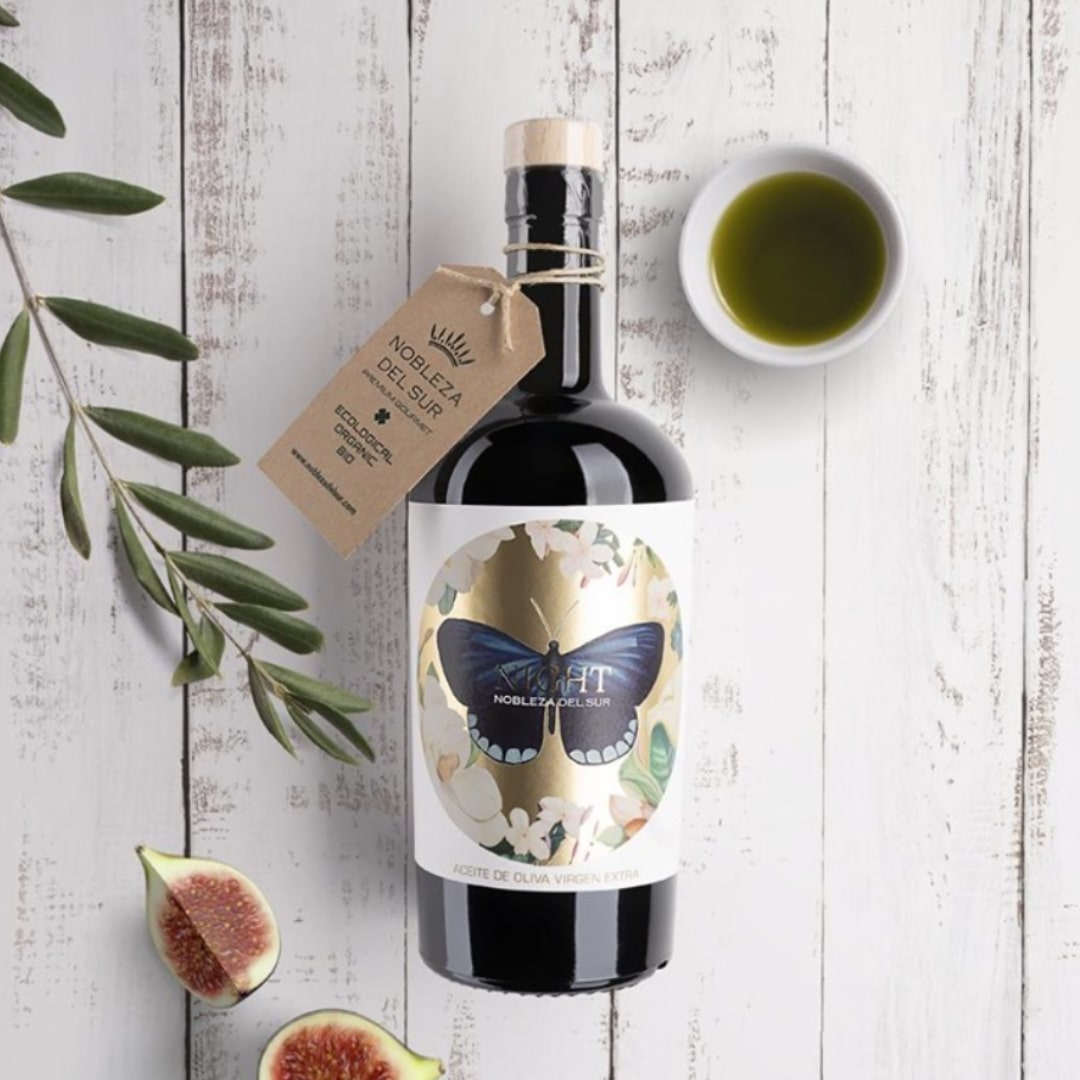 organic olive oil night by Nobleza del Sur