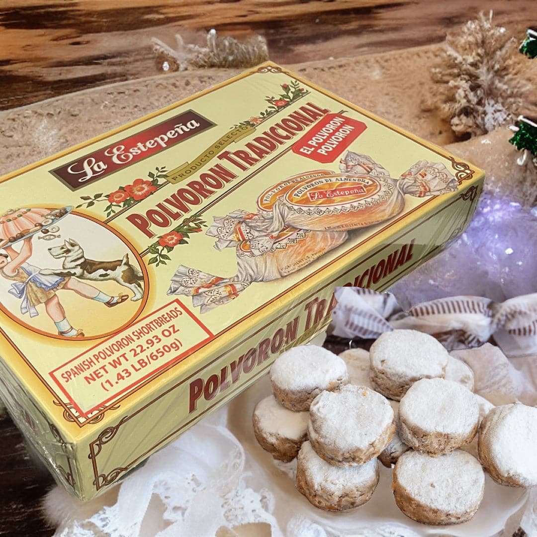 Traditional Almond Cakes (Polvorón)